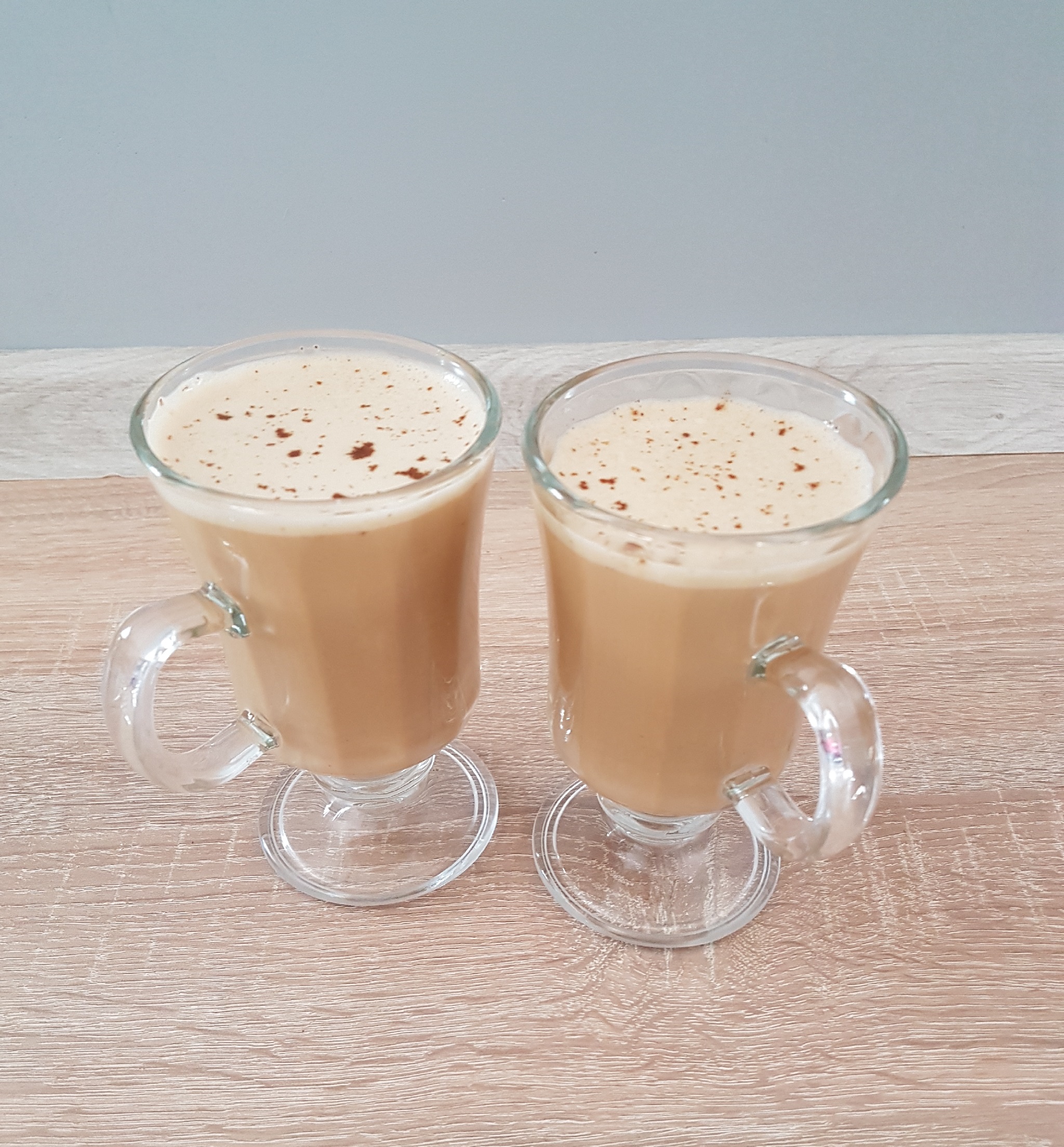 Proteinowa bulletproof coffee b